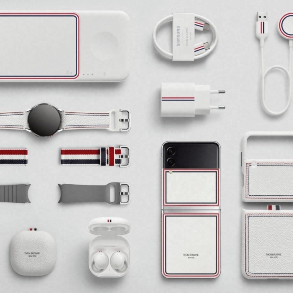 Galaxy Z Flip3 Thom Browne Edition